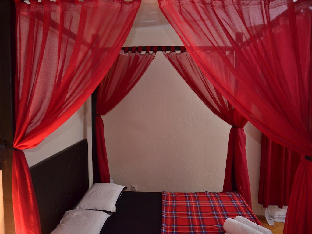 Hostel Kalonis Скопье Номер фото