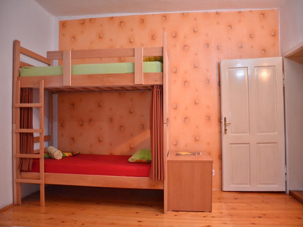 Hostel Kalonis Скопье Номер фото