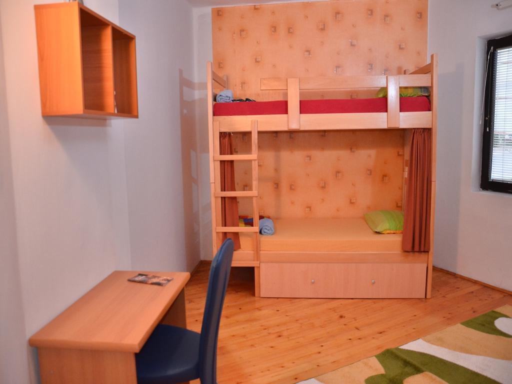 Hostel Kalonis Скопье Номер фото