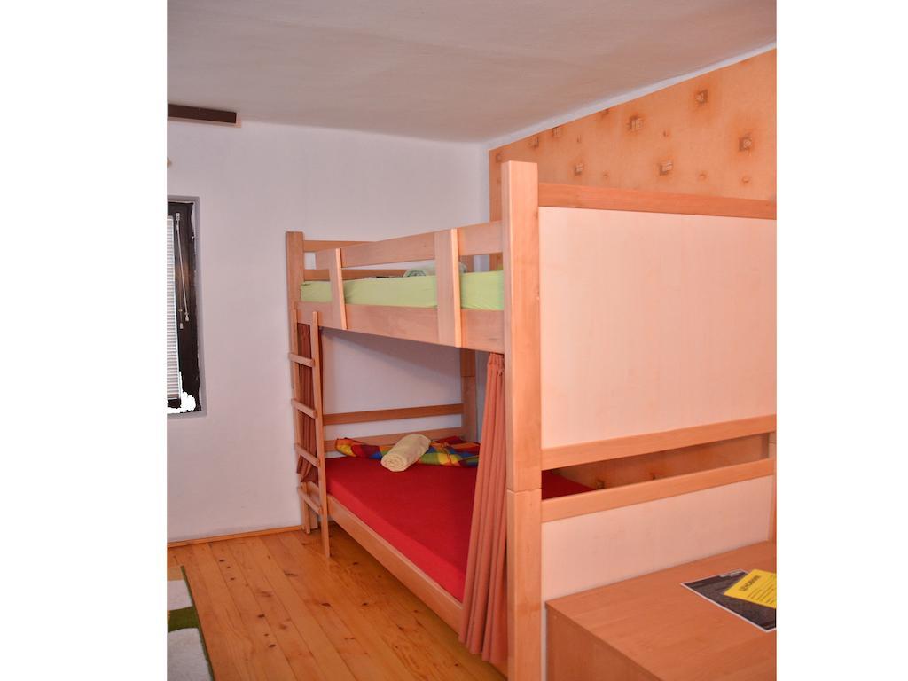 Hostel Kalonis Скопье Номер фото