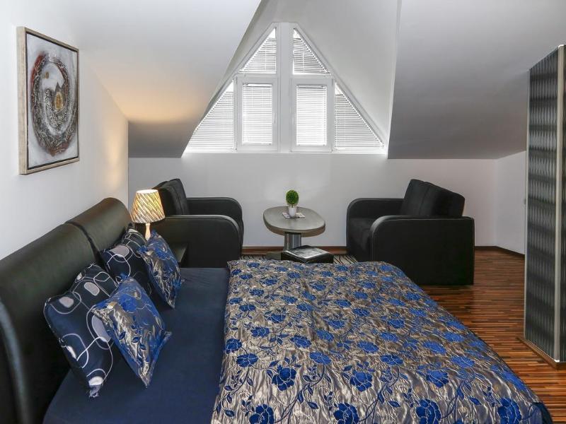 Hostel Kalonis Скопье Экстерьер фото