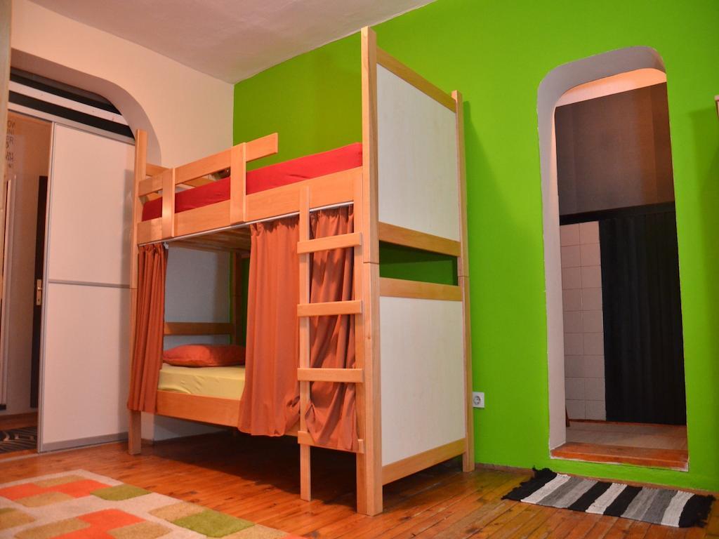 Hostel Kalonis Скопье Номер фото