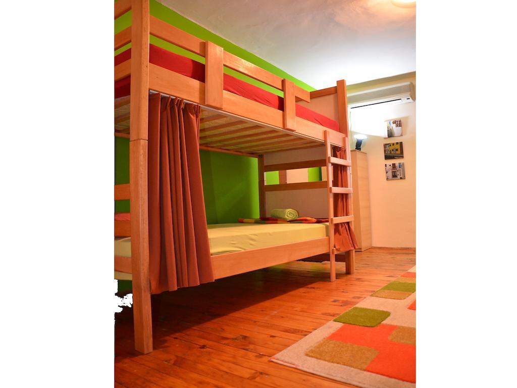 Hostel Kalonis Скопье Номер фото